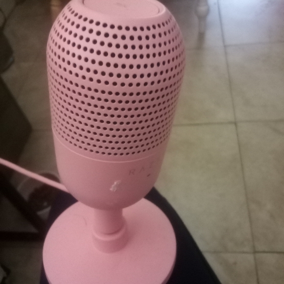 Pink USB Microphone perfect for online teaching or for meetings. Office Business - Picture 5 of 7